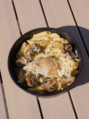 Pâtes poulet sauce forestière